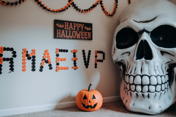 Whats a Halloween Word Made for the Words Rmaeivp​