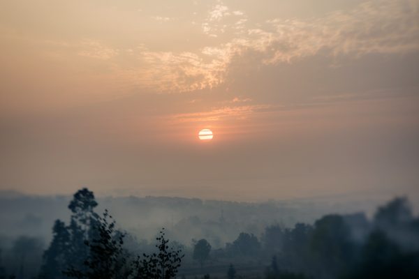 what color would sunrise be in a heavily polluted sky